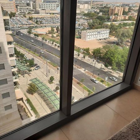 The Shining Star -A Beautiful 3 Bedroom Apartment Beersheba Esterno foto