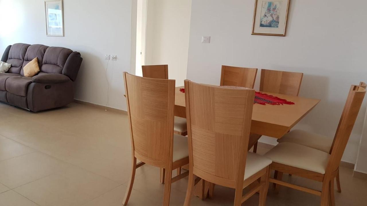 The Shining Star -A Beautiful 3 Bedroom Apartment Beersheba Esterno foto